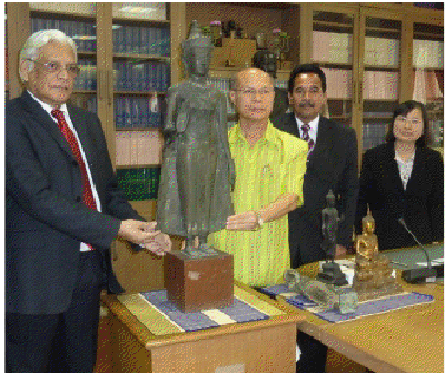Thailand donates Buddha statues to proposed International Buddhist Museum